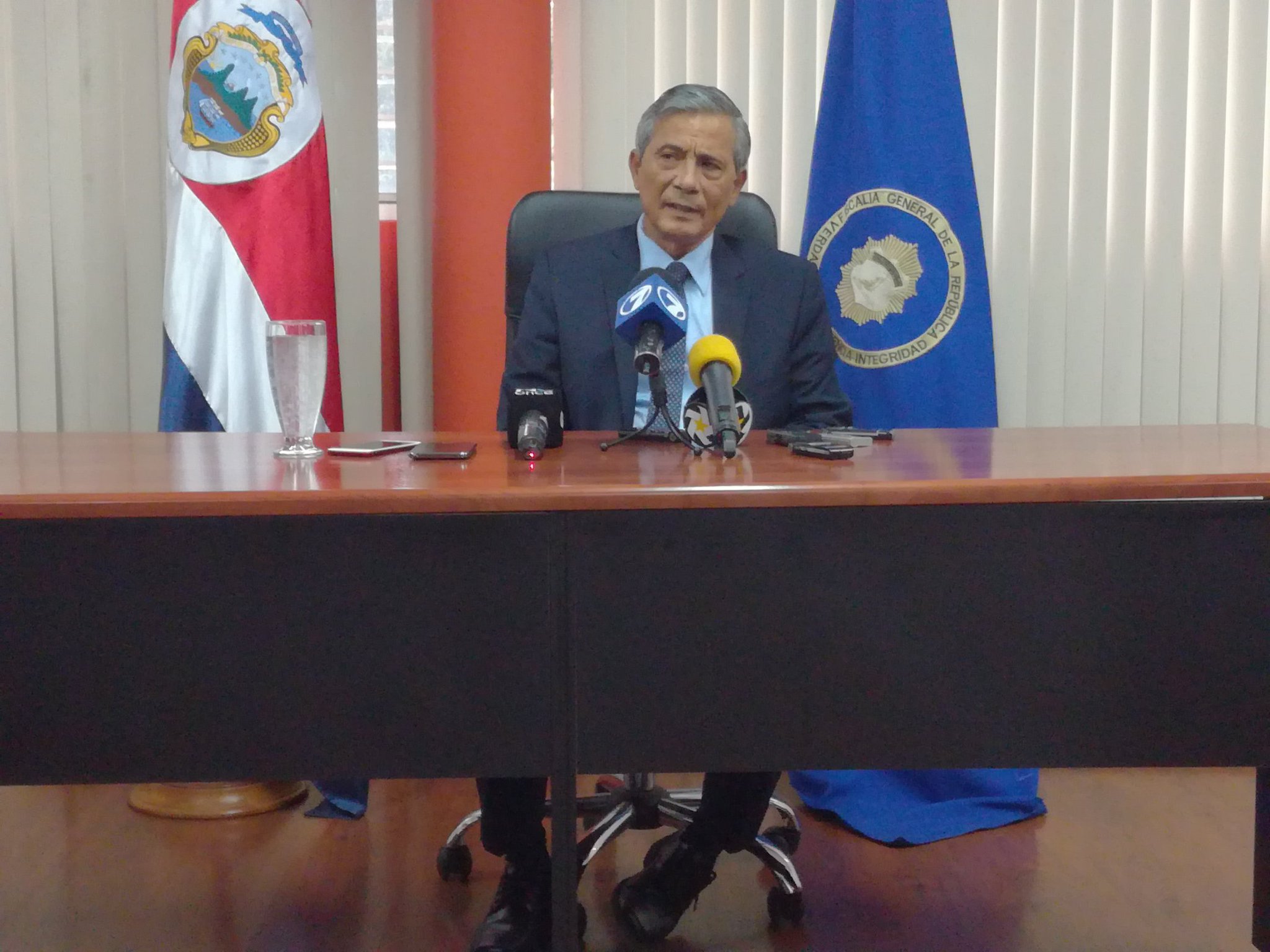 Separan a Fiscal General de investigación por el caso 