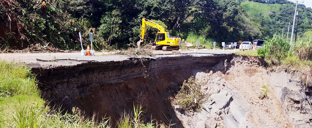 Casi dos semanas tras paso de Nate y nueve rutas permanecen con cierre total