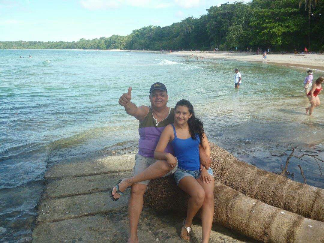 Jefe de tránsito mata a su novia de 19 años y se suicida