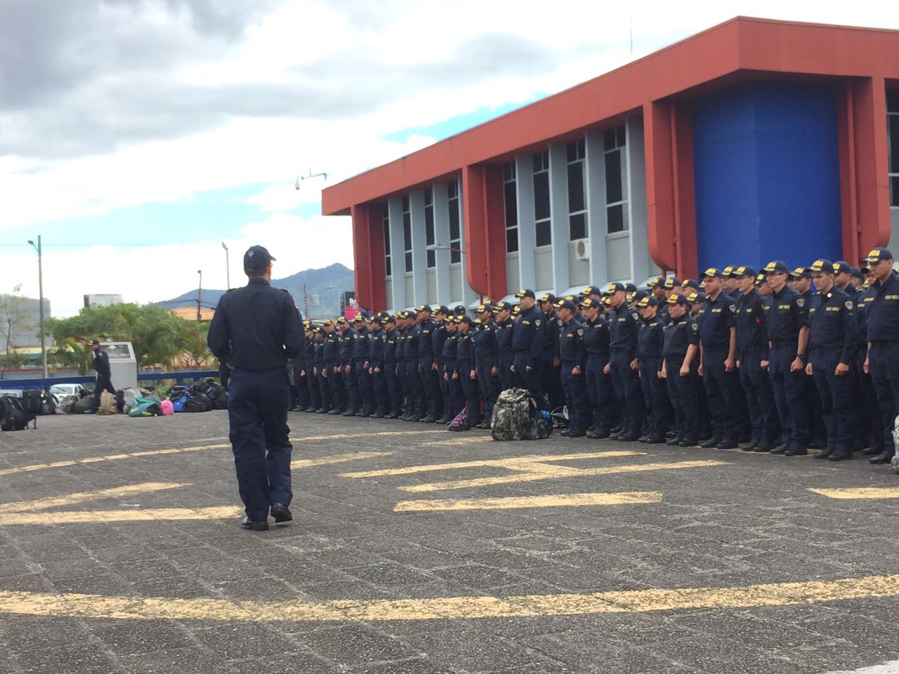Más de 300 ciudadanos fueron reclutados para ser policías 