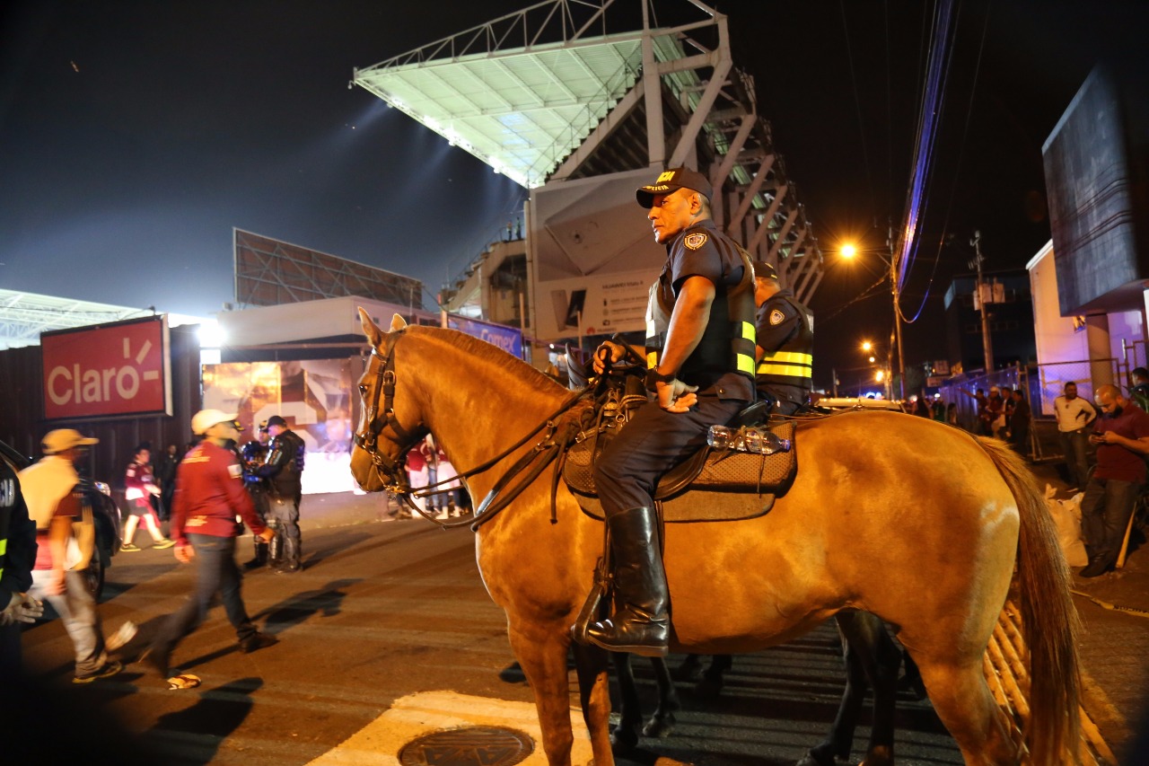 Despliegan funcionarios ante Juego Saprissa Vs. América 