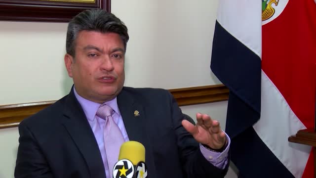 Diputado Ronny Monge: 