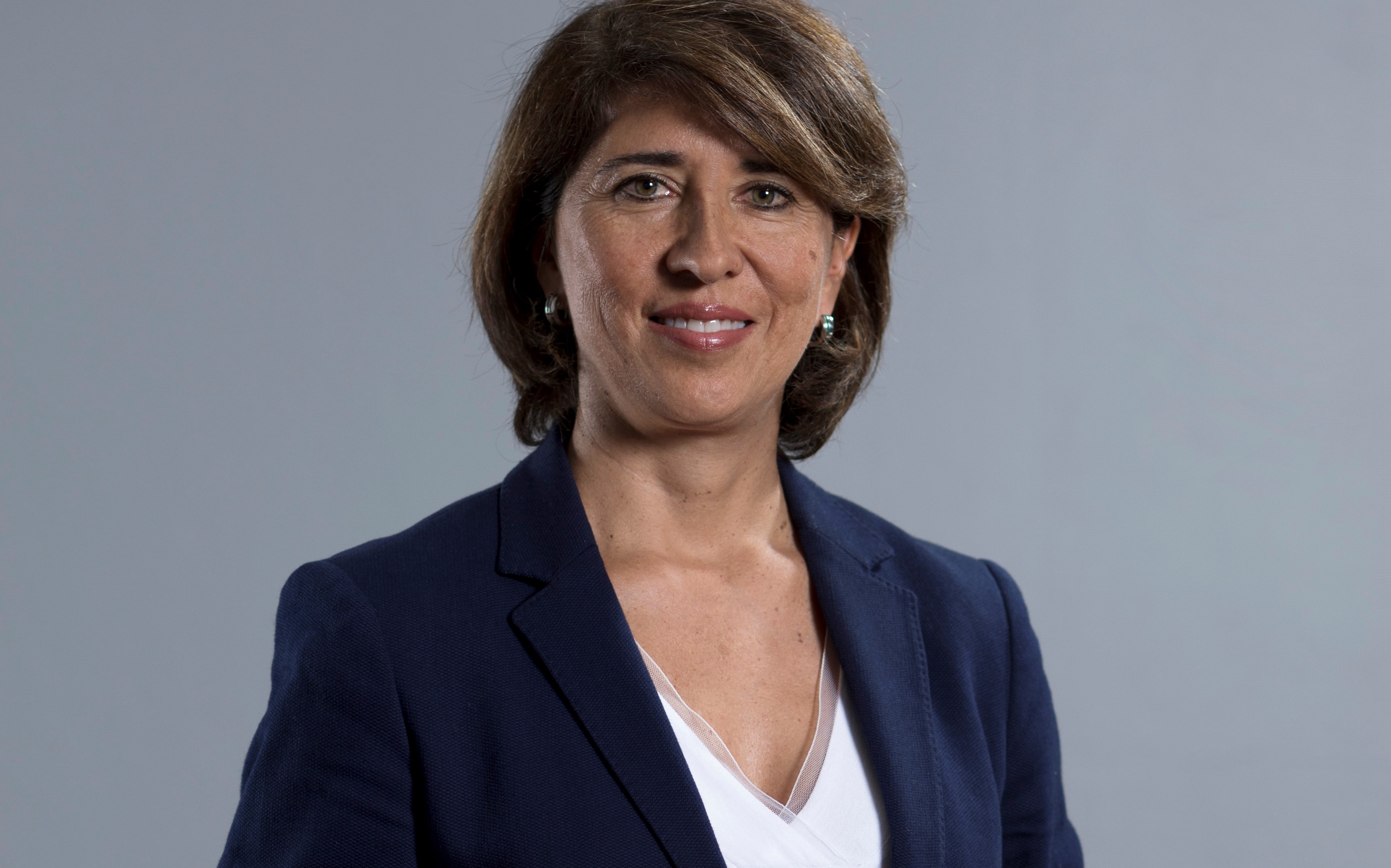 Edna Camacho se une al Consejo Económico de Carlos Alvarado