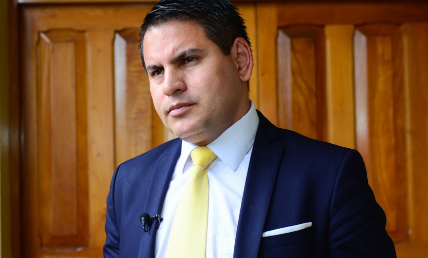 Fabricio Alvarado presentó equipo de infraestructura 