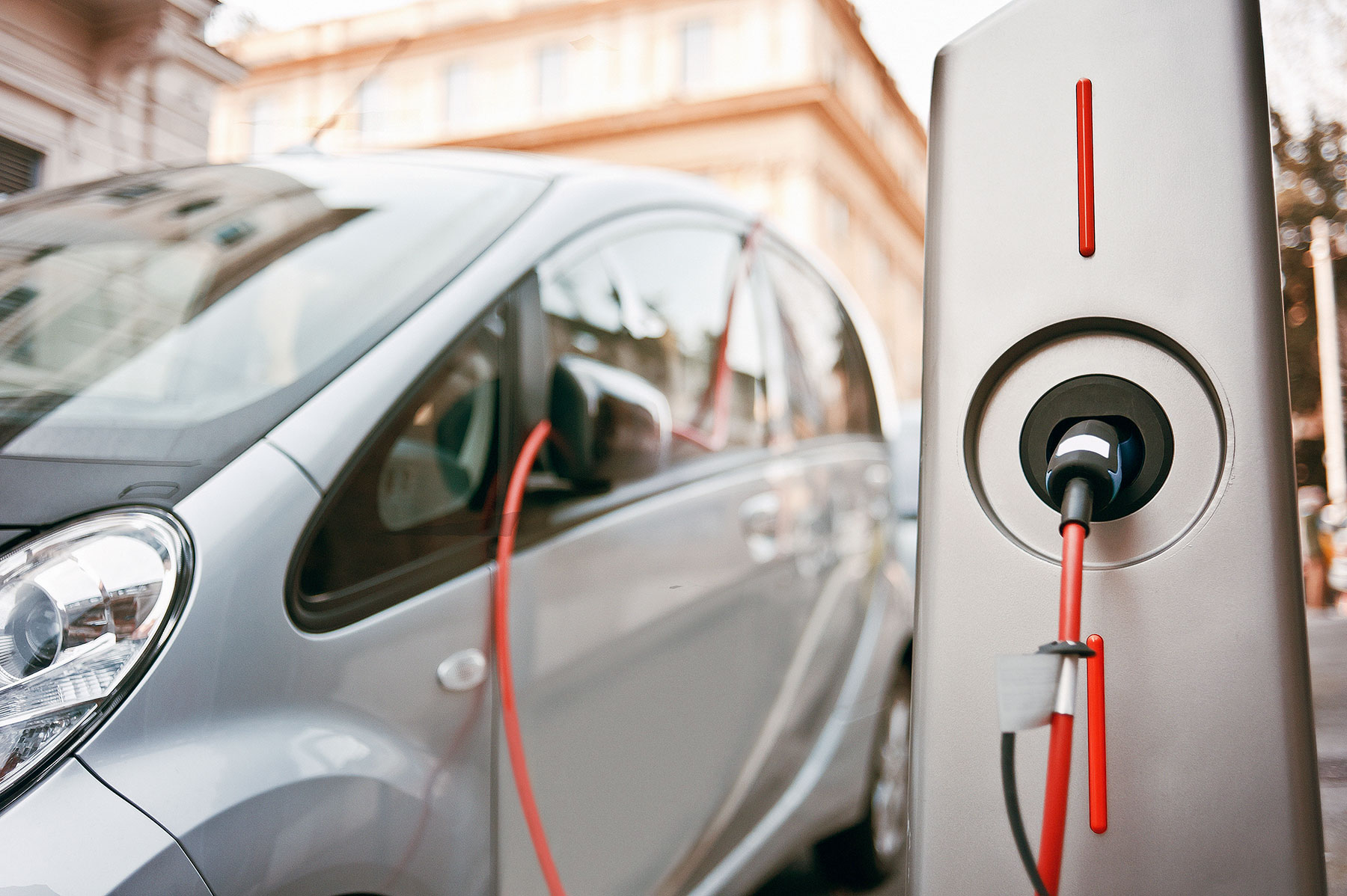 30 electrolineras están activas en todo país