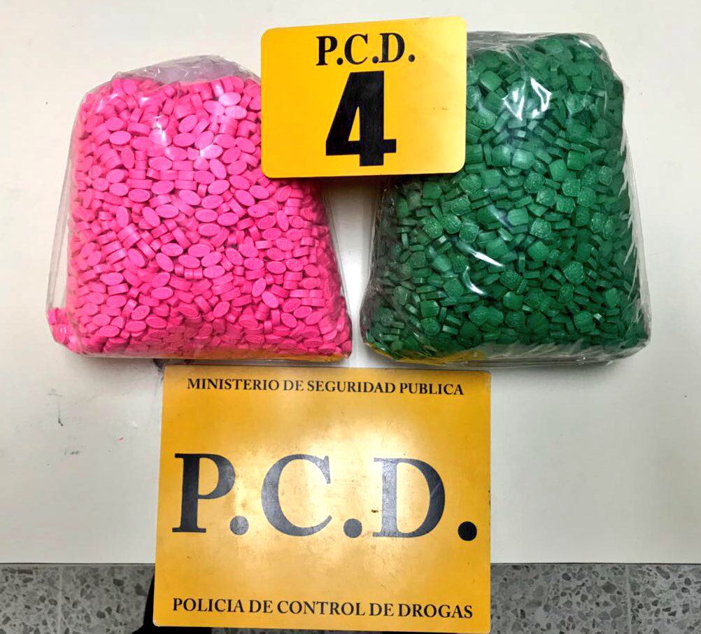 Detienen a holandés con metanfetamina en Aeropuerto Juan Santamaría