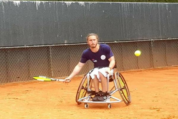 José Pablo Gil se cae en semifinales con la cara en alto
 