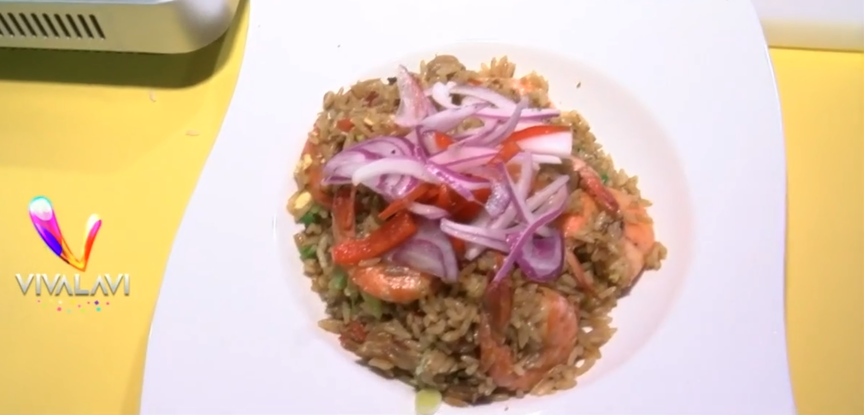 (+VIDEO) Un delicioso Arroz Chaufa para el almuerzo