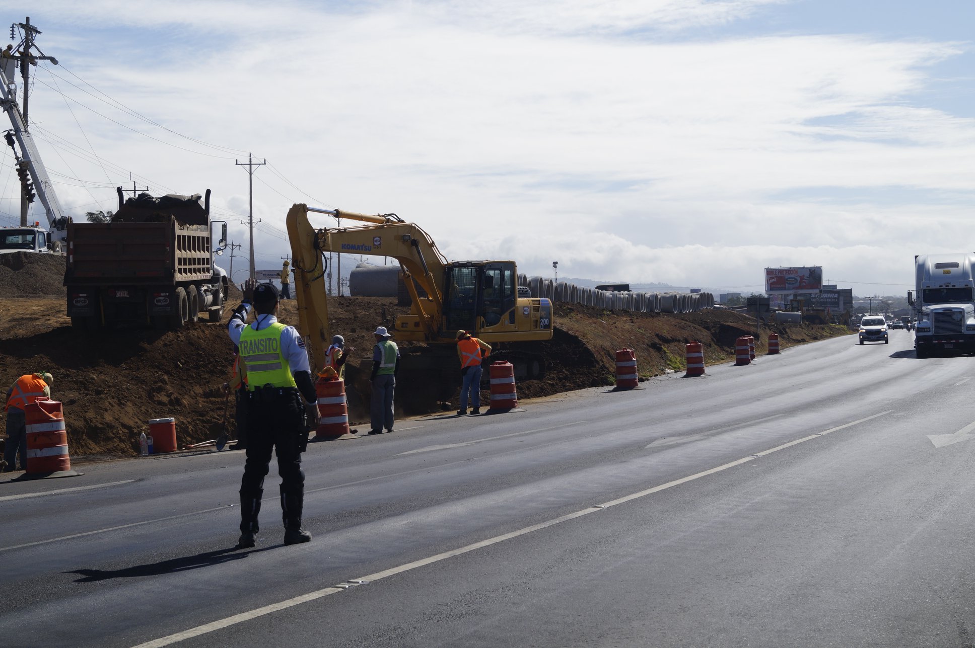Reabren paso por nueva intersección del Aeropuerto este viernes