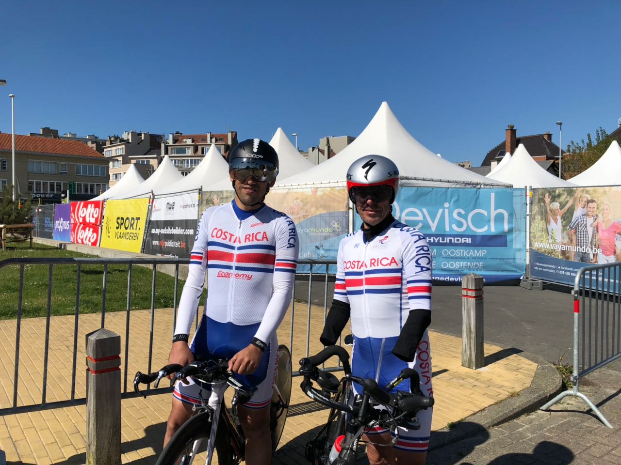 Contrarreloj dejó a los atletas nacionales en la posición 14 y 17.