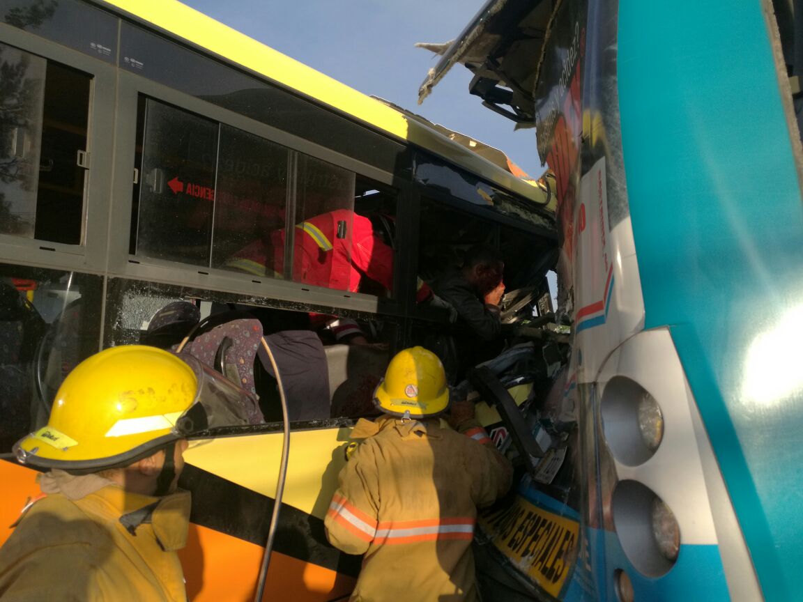 Más de 40 heridos tras accidente en autopista General Cañas