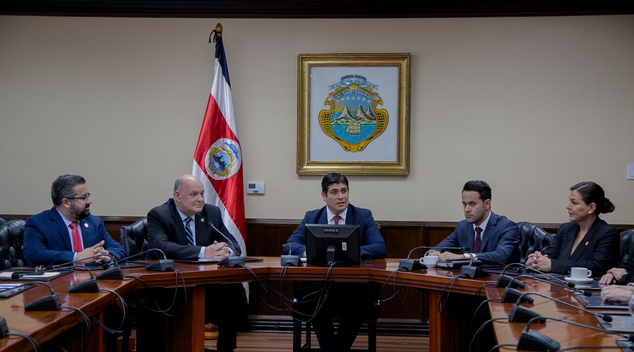 (+VIDEO) PUSC pide avanzar de manera rápida sobre plan fiscal 