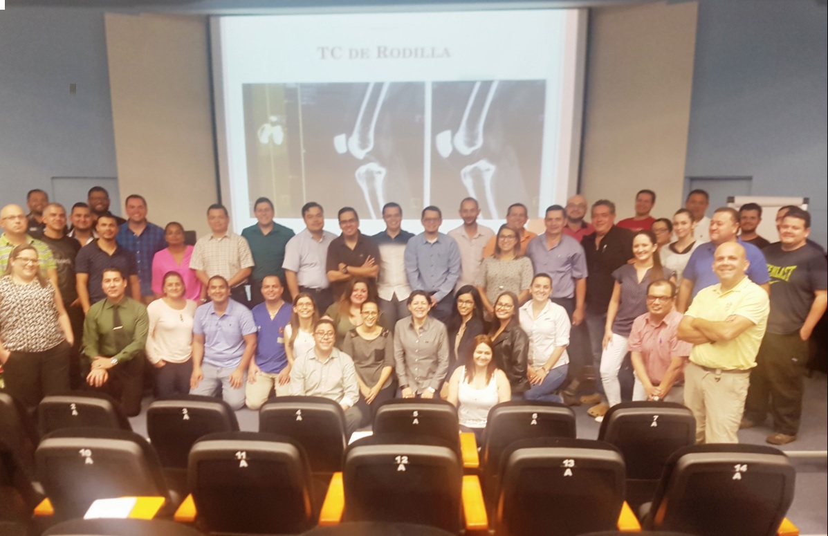 Funcionarios de la Caja reciben talleres sobre nuevas técnologias 
 