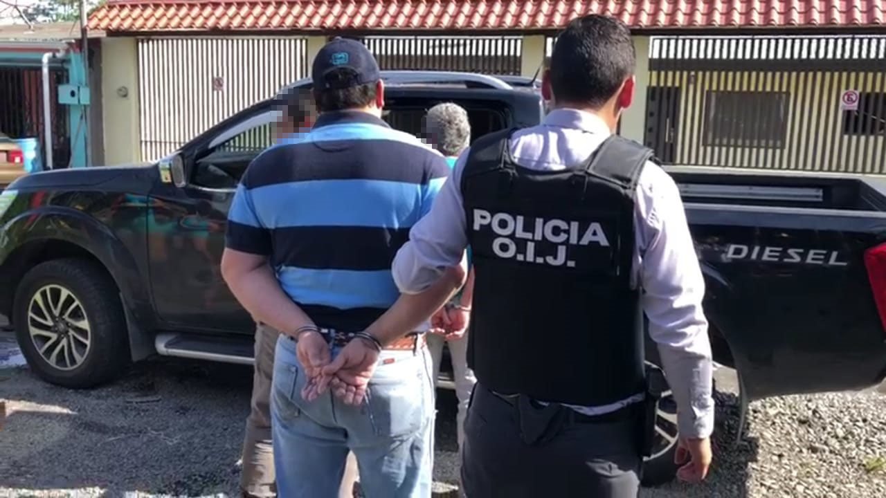 (+FOTOS) Detenidos por difundir contenido sexual sobre menores de edad