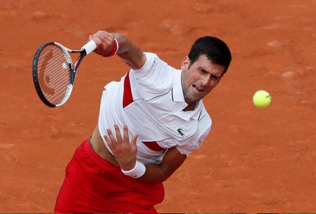 Djokovic gana en primera ronda de Roland Garros, Wawrinka eliminado

 