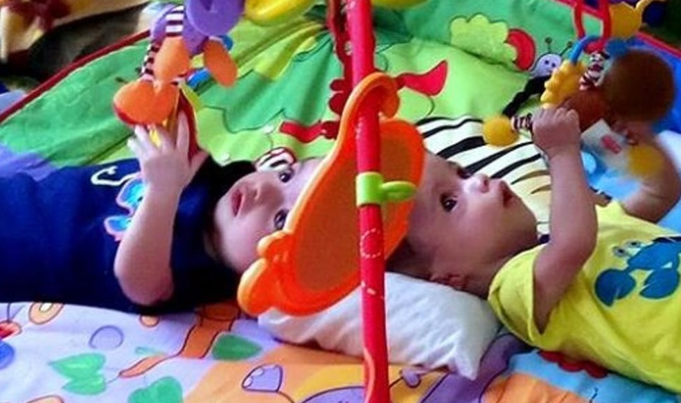 ¡Histórico! Samuel y Ezequiel se ven la cara por primera vez