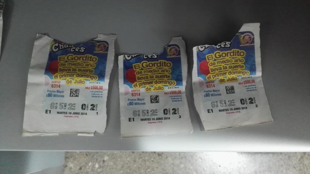(+VIDEO) Detenidos funcionarios sospechosos de sustraer lotería y cobrar premios  