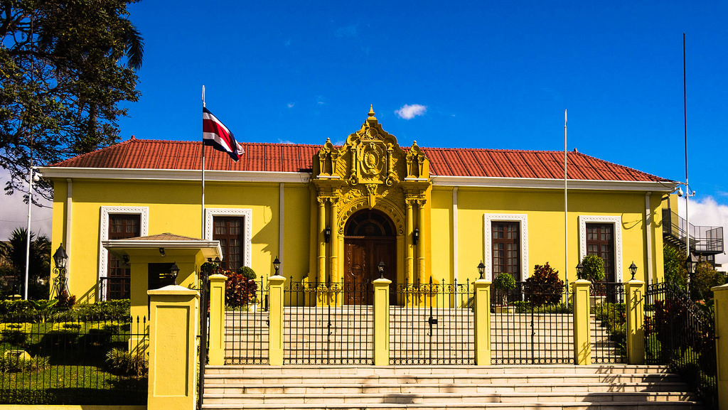 Primera mujer nombrada como Embajadora de Costa Rica en Alemania