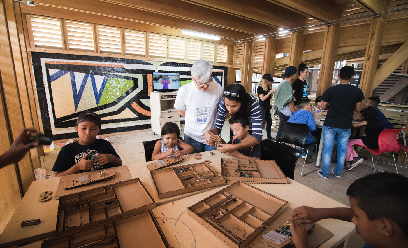 (+FOTOS) Instalan laboratorio digital en La Carpio