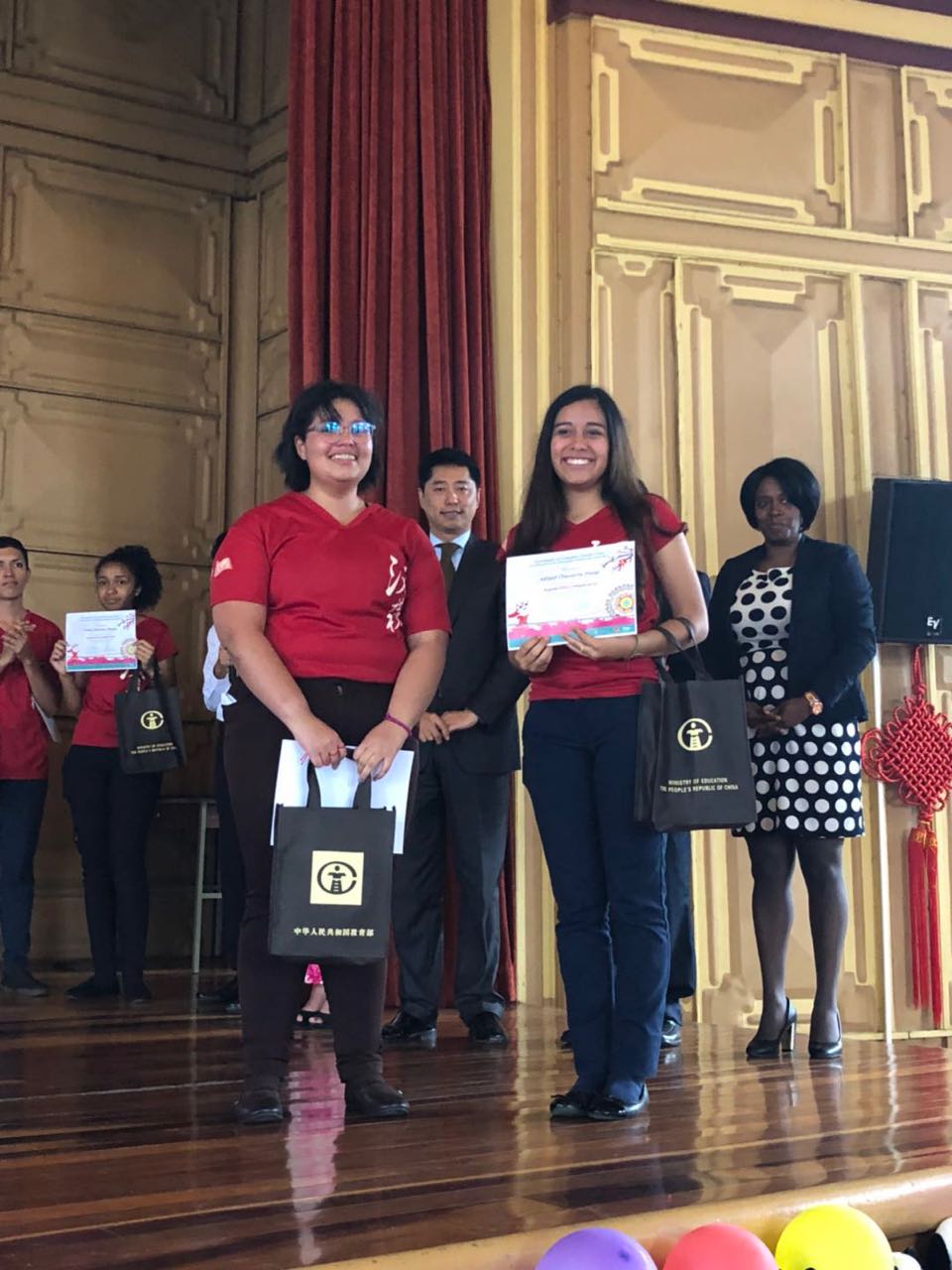 Estudiantes ticas destacan en Concurso Puente Chino Colegial 2018
