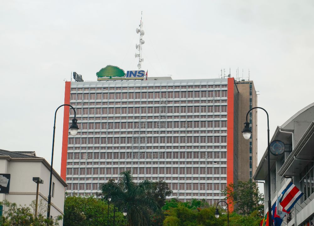 Declaran ilegal huelga de trabajadores en el INS 