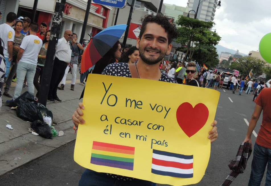 (+VIDEO) Presidente Alvarado se mostró complacido ante sentencia de matrimonio igualitario