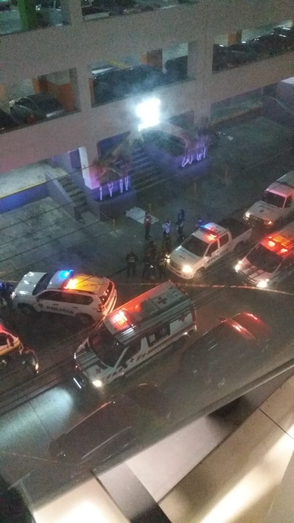 Sujeto muere tras caer del Mall San Pedro