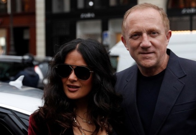 Esposo de Salma Hayek dona 100 millones de euros para reconstruir Notre Dame