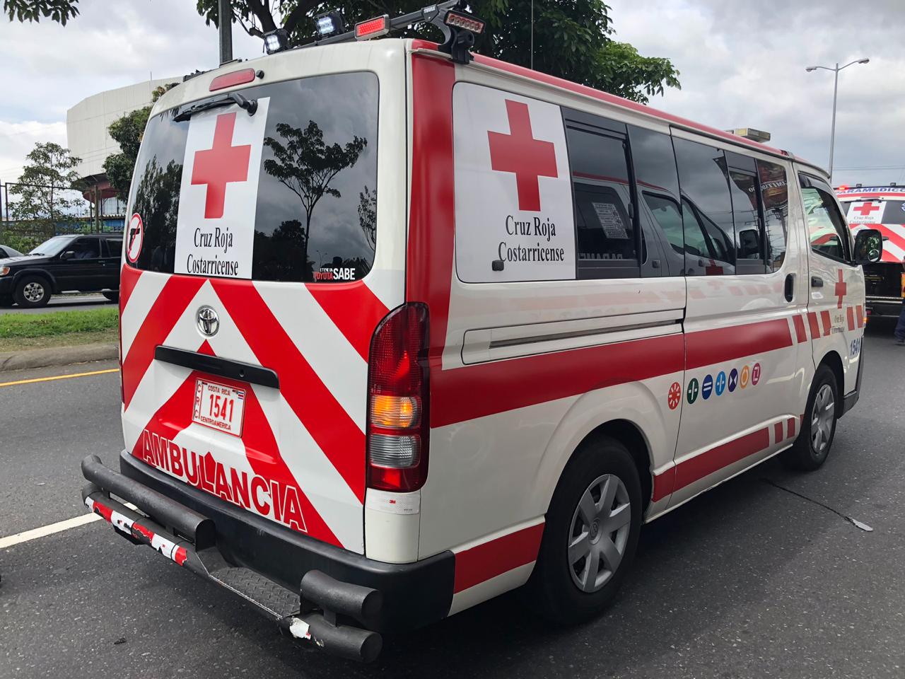 (+VIDEO) Mujer se ahorca en un puente de Curridabat 