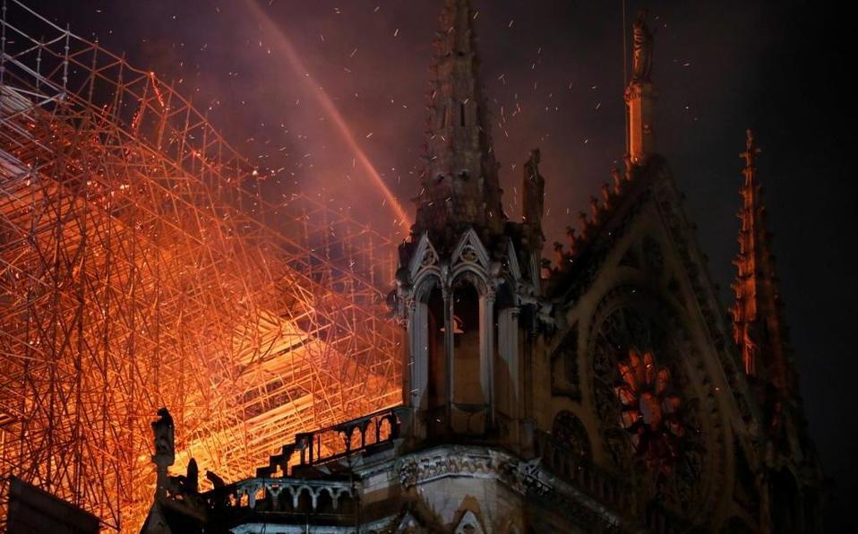 Preparan serie sobre el incendio de Notre Dame