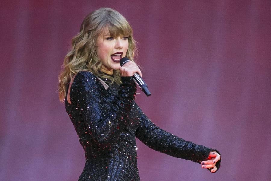 Hombre se declara culpable de acosar y amenazar a Taylor Swift

 