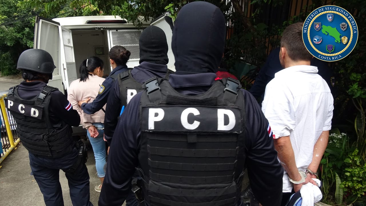 Femenina se encargaba de distribuir drogas en Santa Ana