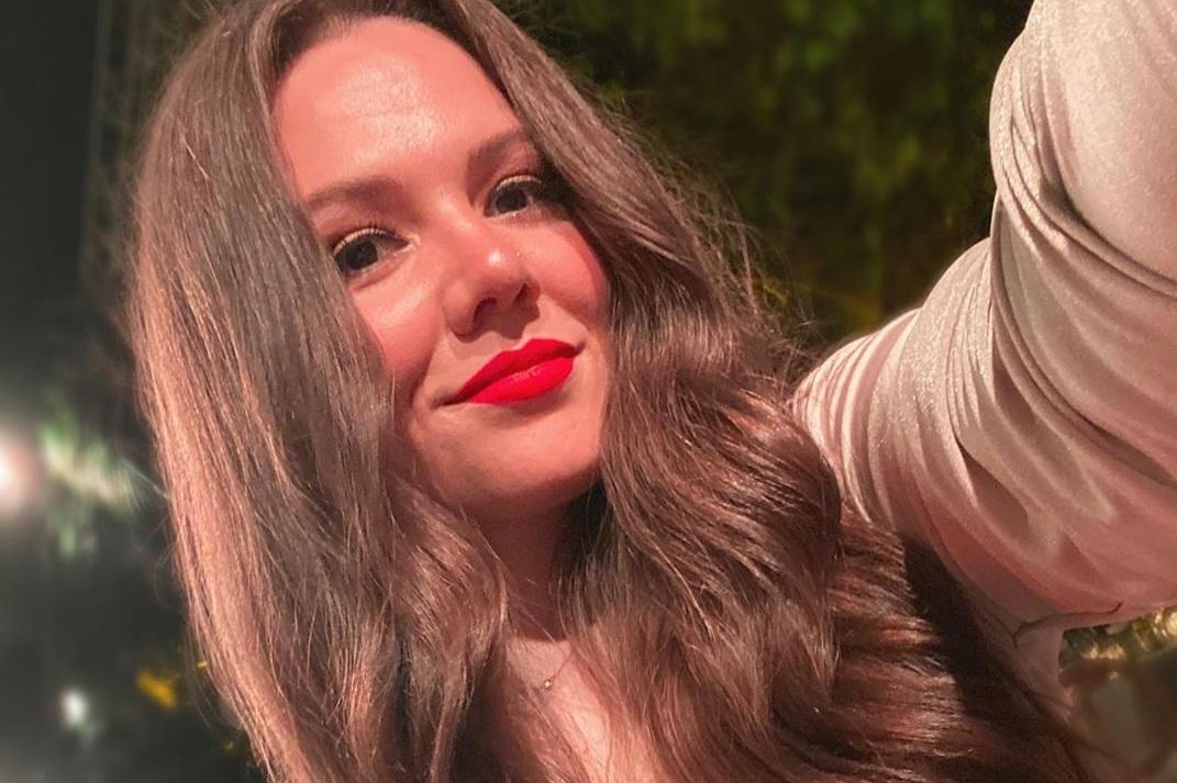 Joy comparte foto inédita junto a su esposa