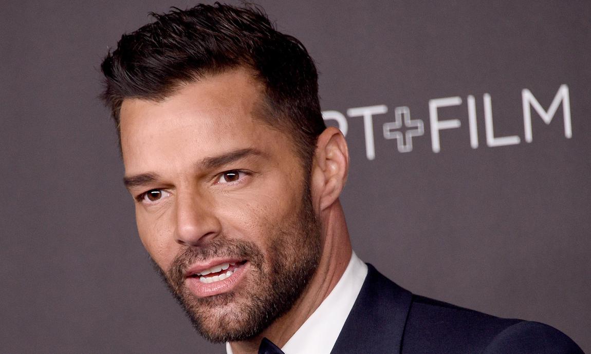 Niño de 8 años gasta sus ahorros para que su mamá enferma de cáncer conozca a Ricky Martin

 