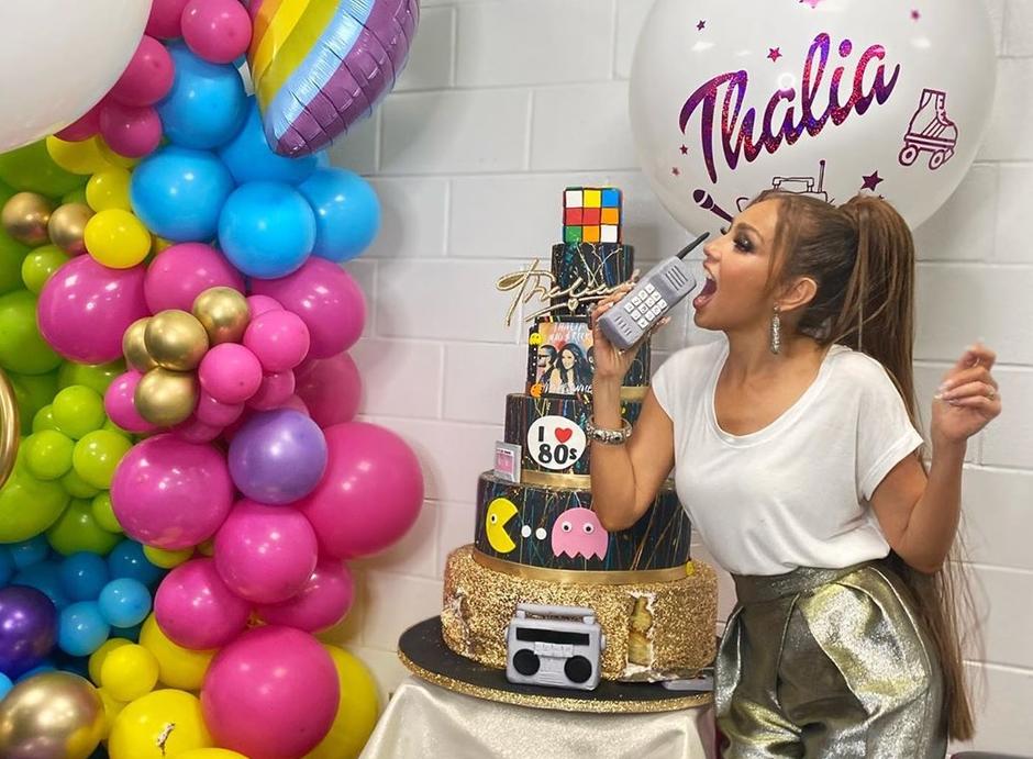 Thalía sufre quemadura y lo comparte en redes sociales