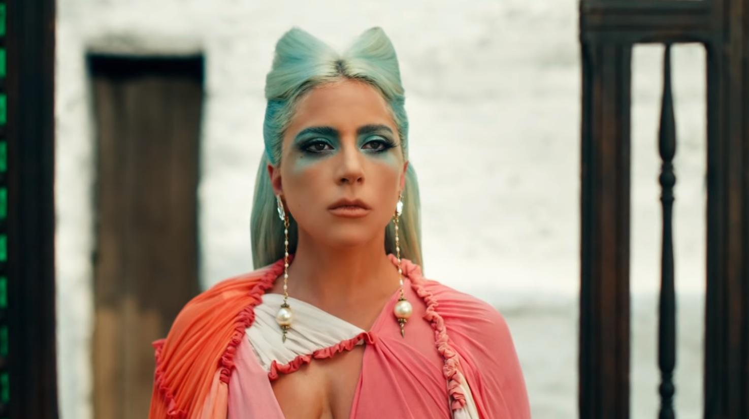 Lady Gaga habla de su salud mental en video del tema 