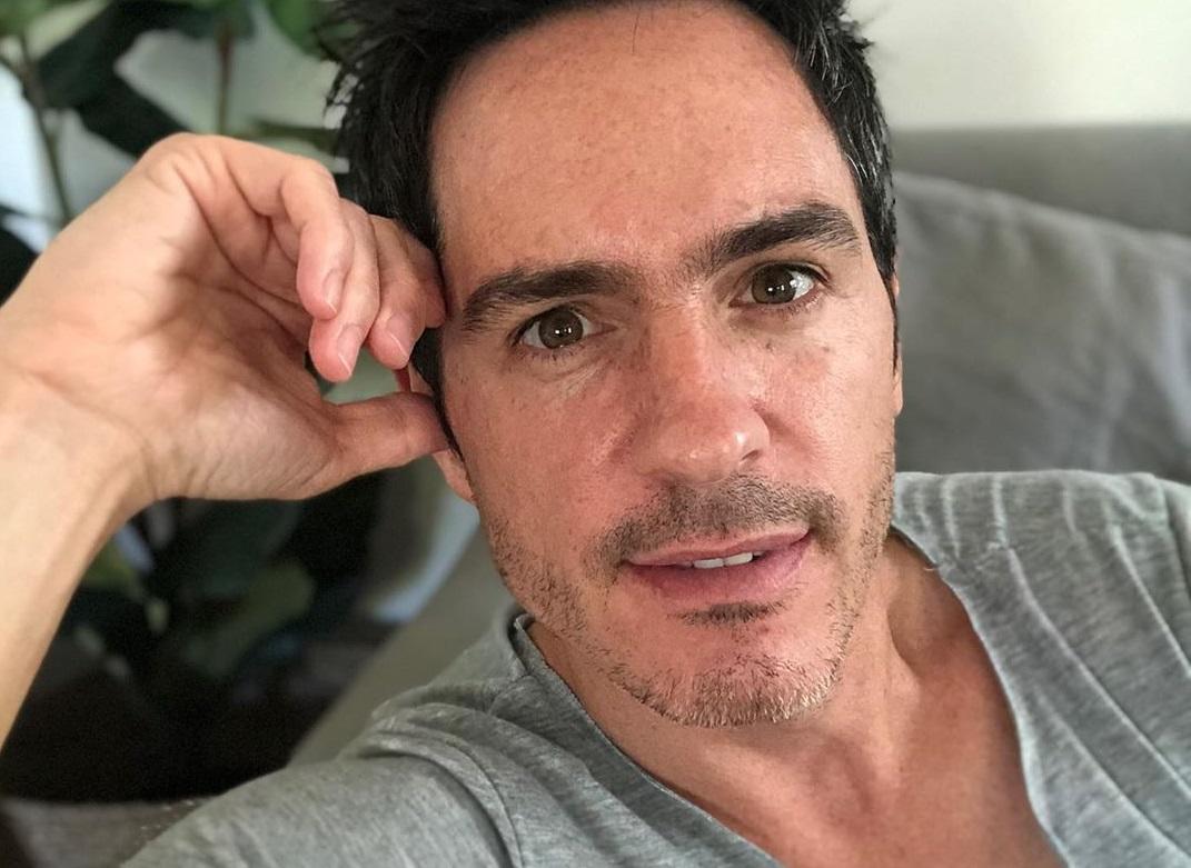 Mauricio Ochmann fue cuestionado por su posible romance con Esmeralda Pimentel. | Instagram @MauOchmann