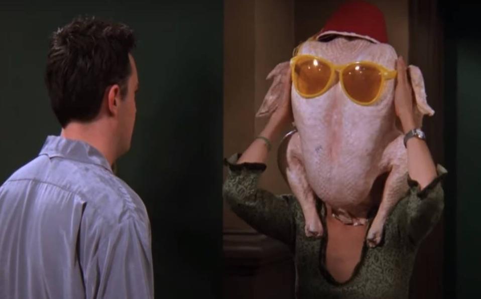 Courteney Cox recrea la escena del baile del pavo de 