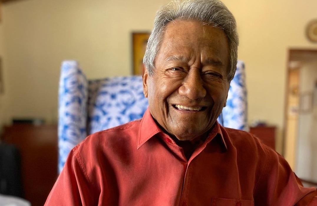 Armando Manzanero da positivo a COVID-19 y se encuentra hospitalizado