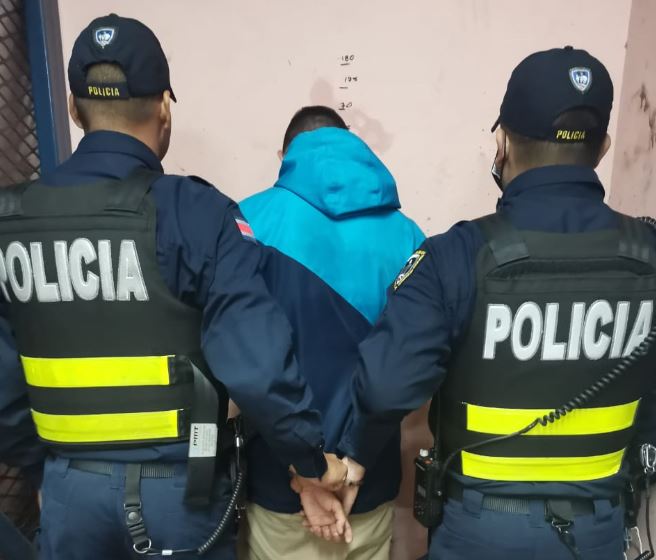 Capturan a hombre por robo de celular a conductor 
