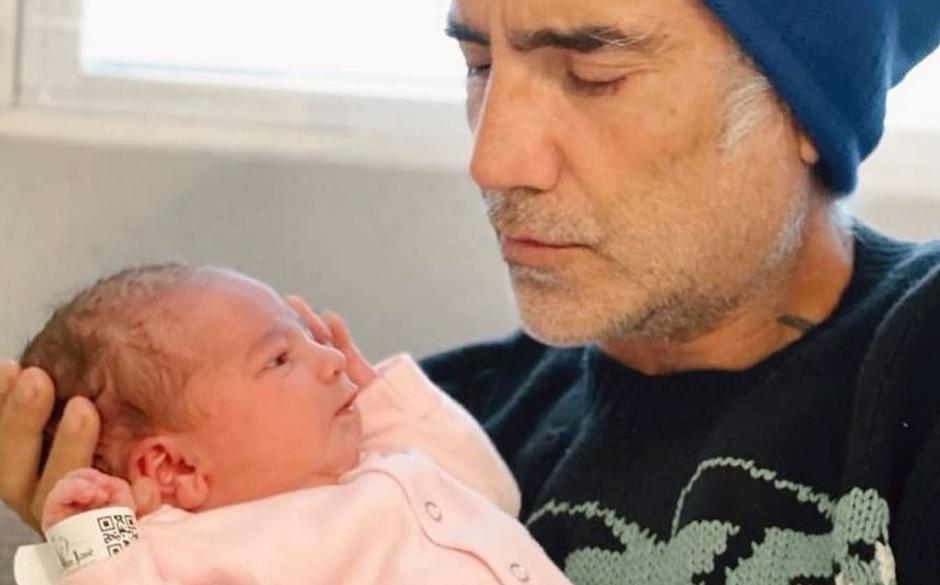 Alejandro Fernández comparte primeras fotos con su nieta Cayetana
