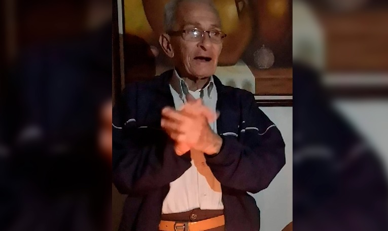 Piden ayuda para encontrar a Álvaro Torres Agüero de 81 años de edad. 