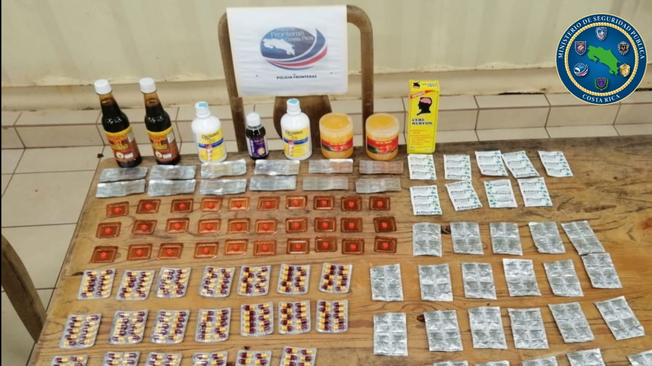 Un grupo de 11 nicaragüenses en condición migratoria irregular, los cuales estaban tratando de ingresar al país por unos charrales. (Foto: MSP)