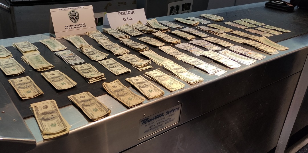 Pareja intentó ingresar al país con más 48 mil dólares en efectivo. (Foto: MSP)