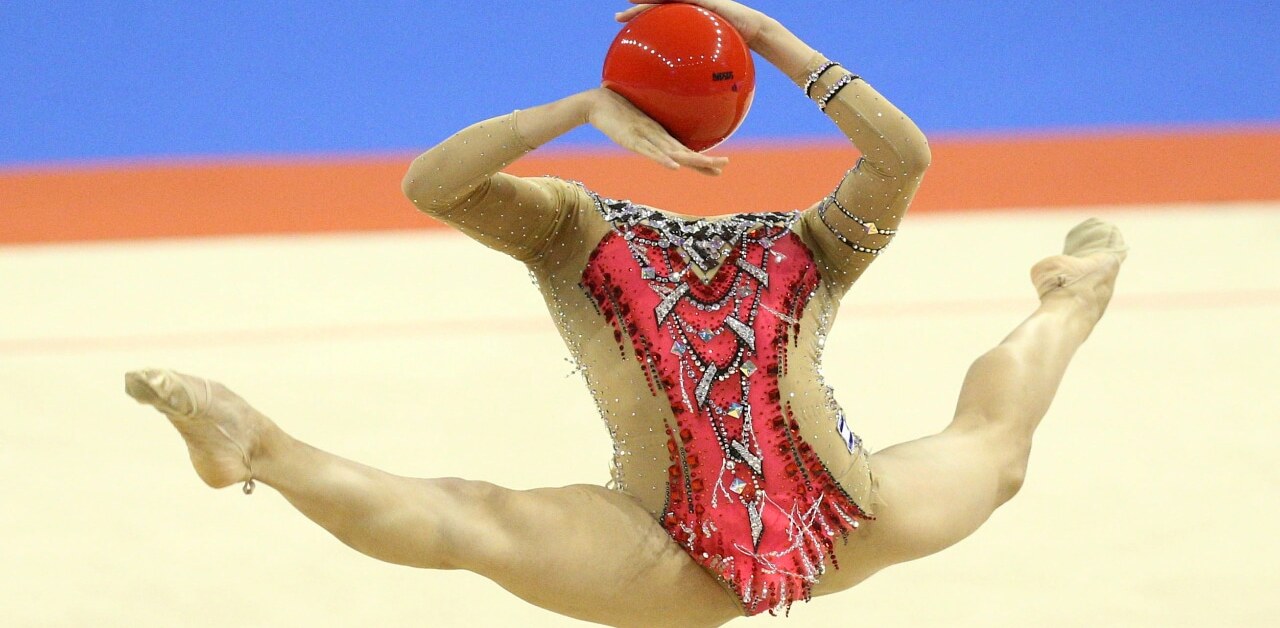 La imagen de la gimnasta “sin cabeza” que se hizo viral
La imagen de la gimnasta “sin cabeza” que se hizo viral
