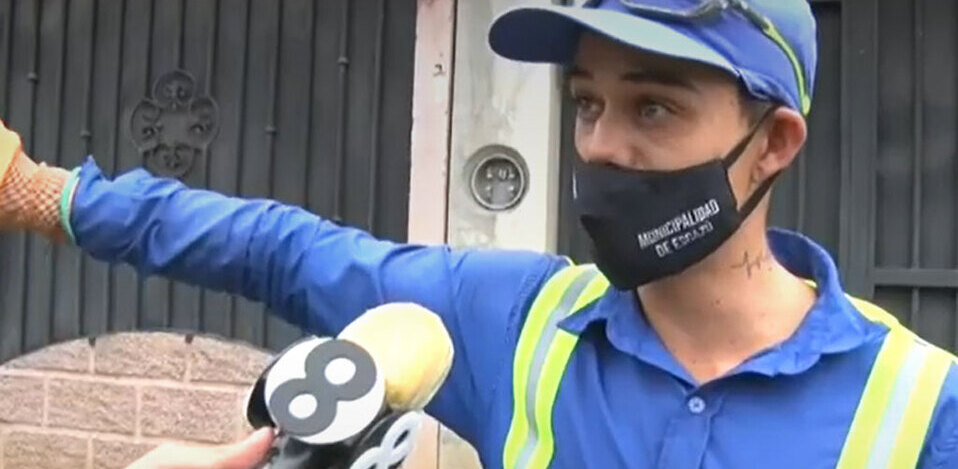 El trabajador manipuló bolsa de basura con cuatro jeringas. El trabajador manipuló bolsa de basura con cuatro jeringas.