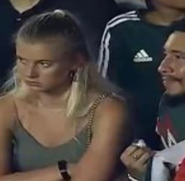 Alfredo reveló que la molestia de su novia inició antes del ingresar al estadio Alfredo reveló que la molestia de su novia inició antes del ingresar al estadio