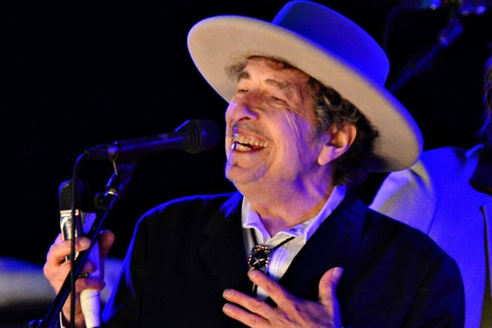 Demandan a Bob Dylan por presunto abuso sexual a niña de 12 años Demandan a Bob Dylan por presunto abuso sexual a niña de 12 años