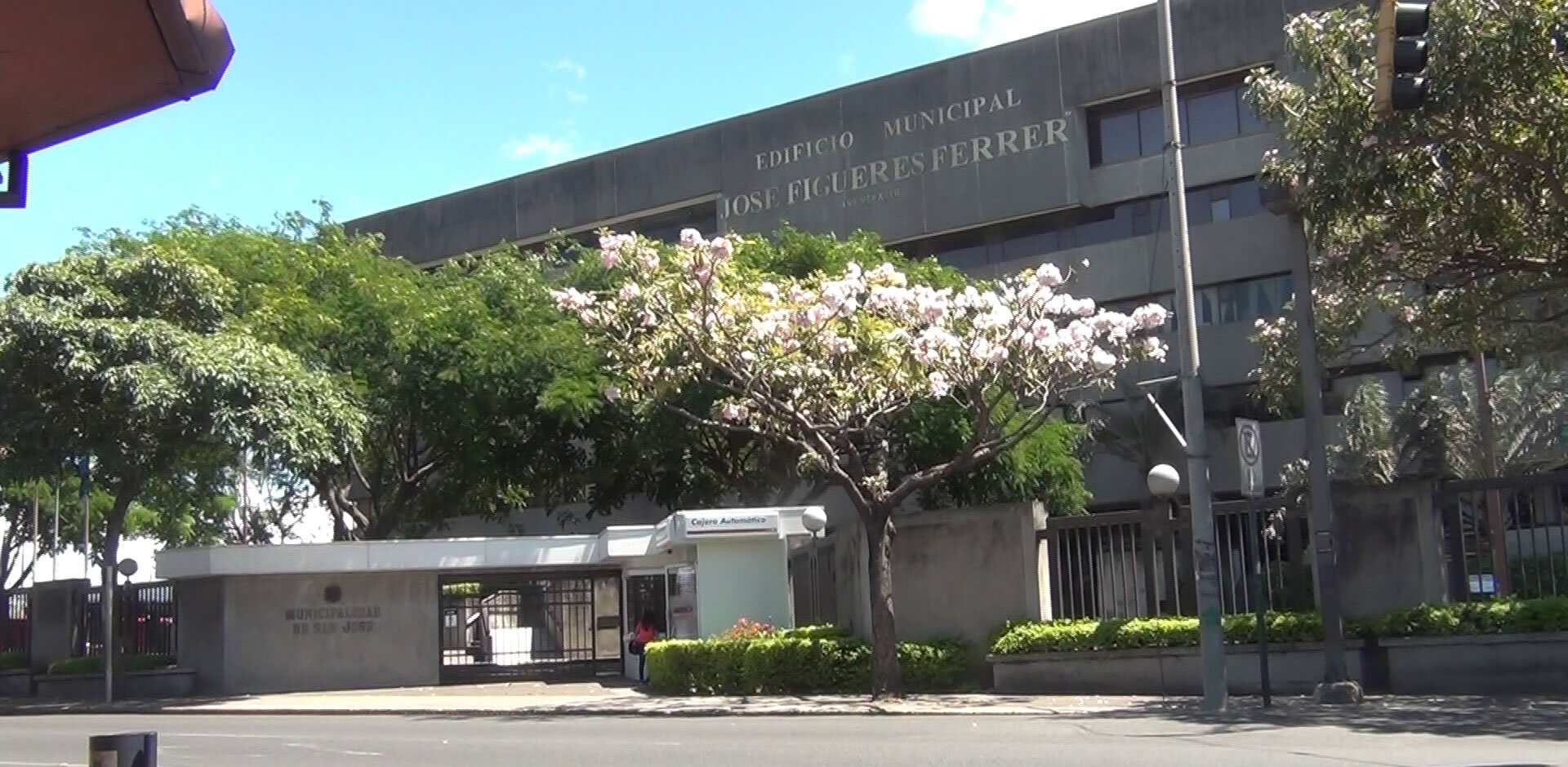 Municipalidad de San José destinará ₡153 millones a uniformes de empleados Municipalidad de San José destinará ₡153 millones a uniformes de empleados