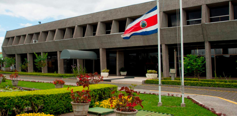 Presidencia aun no ha sido notificada de la demanda de Canatur. (Foto: Facebook Casa Presidencial) Presidencia aun no ha sido notificada de la demanda de Canatur. (Foto: Facebook Casa Presidencial)